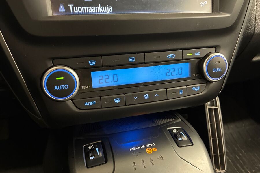 Toyota Avensis vaihtoauto