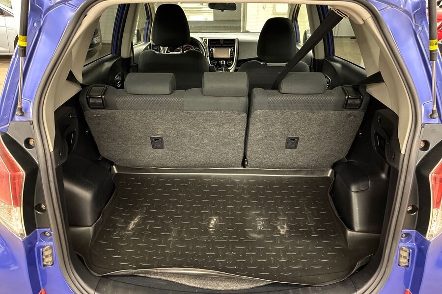 Toyota Verso-S vaihtoauto