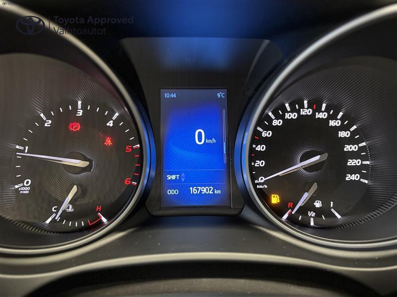 Toyota Avensis vaihtoauto