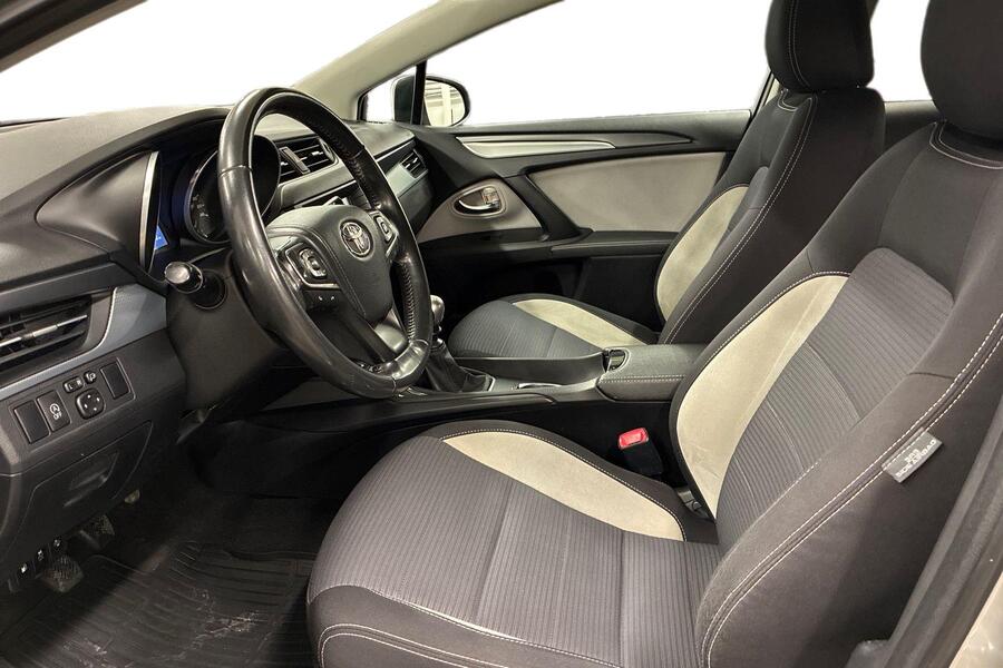 Toyota Avensis vaihtoauto