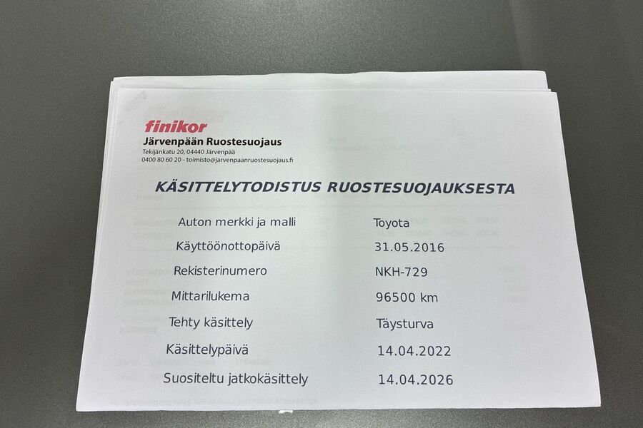 Toyota Avensis vaihtoauto