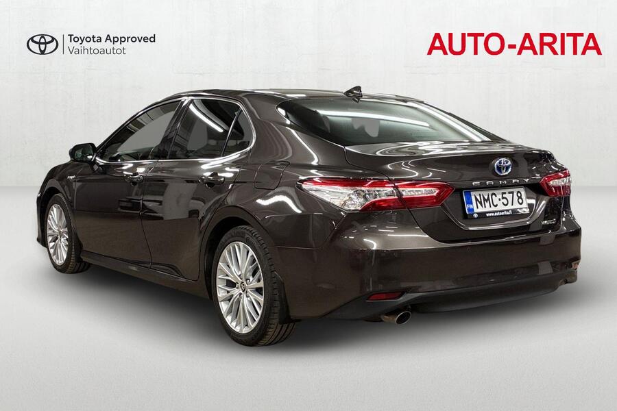 Toyota Camry vaihtoauto