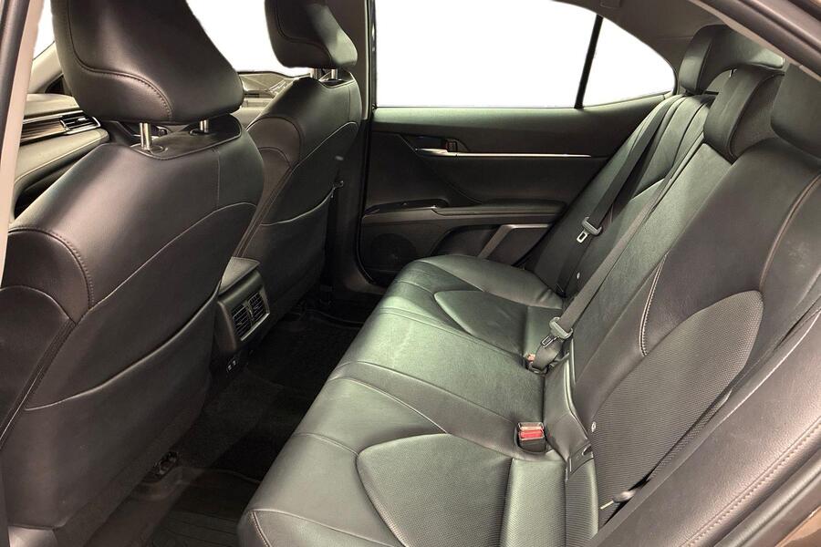 Toyota Camry vaihtoauto