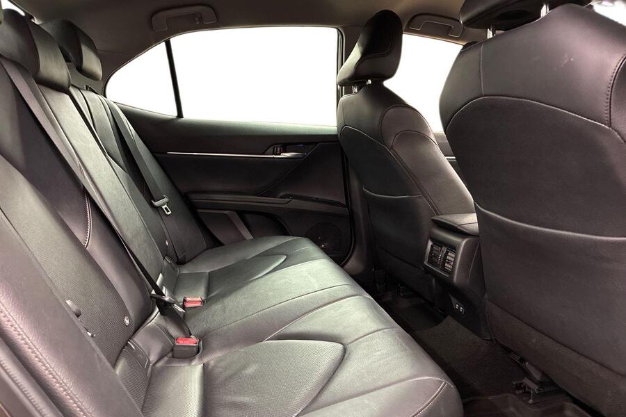 Toyota Camry vaihtoauto