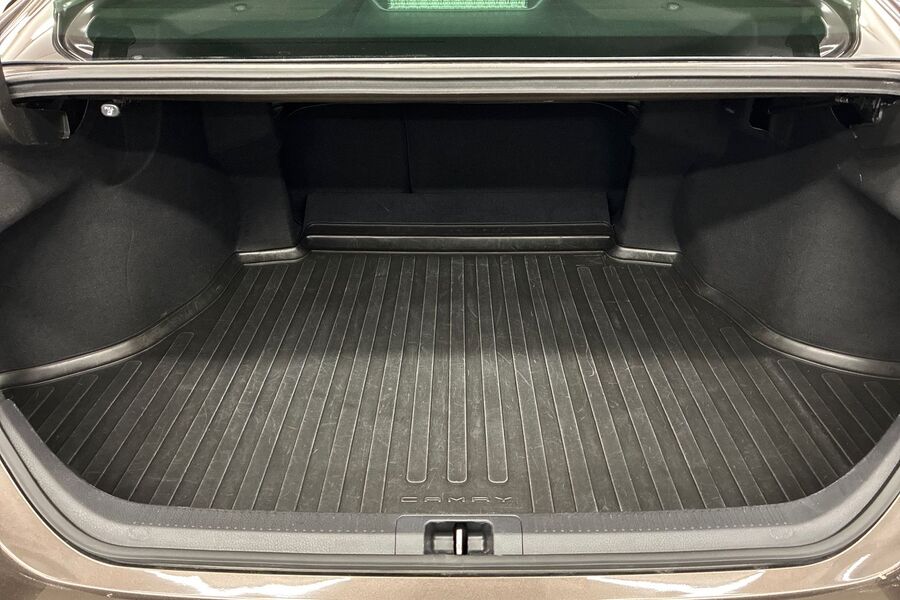 Toyota Camry vaihtoauto