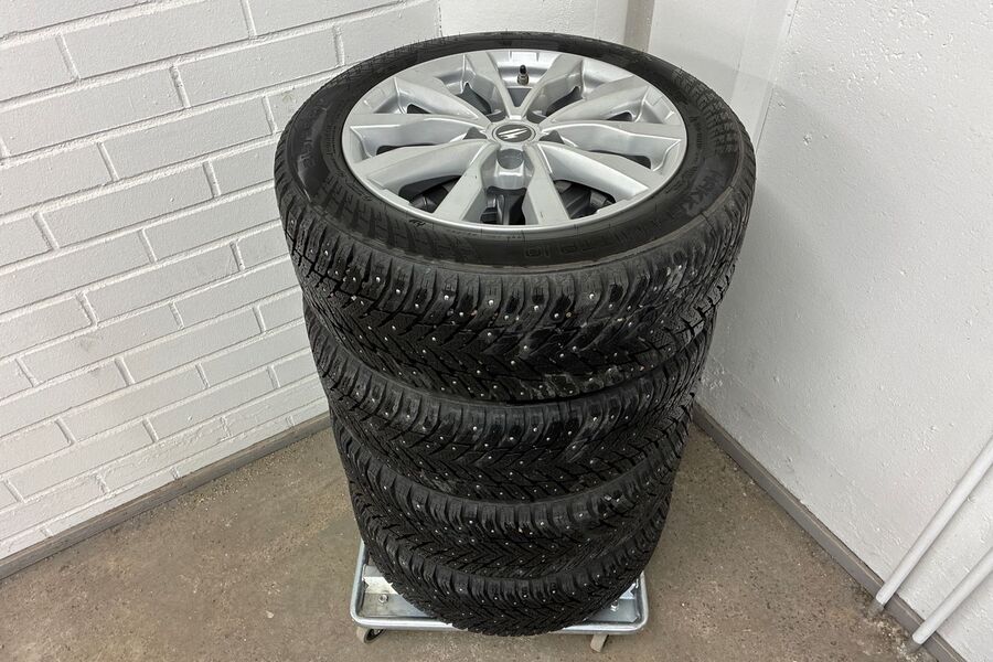 Toyota Camry vaihtoauto