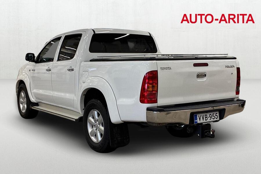 Toyota Hilux vaihtoauto