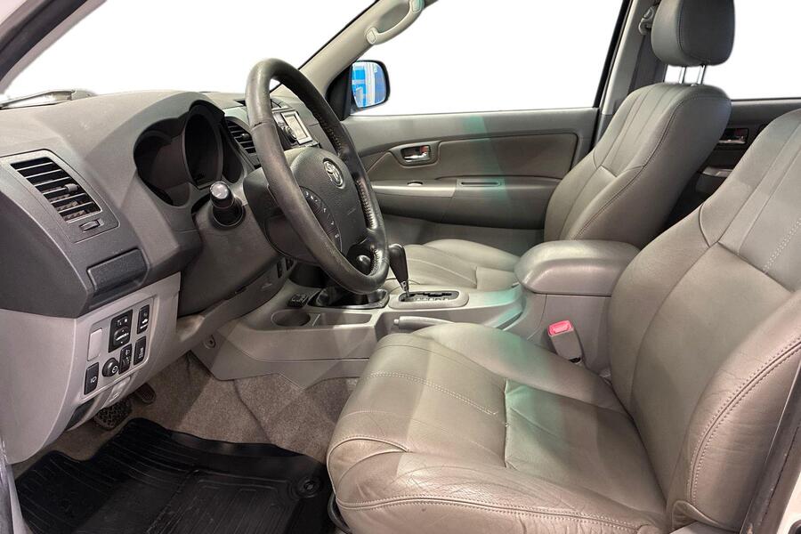 Toyota Hilux vaihtoauto