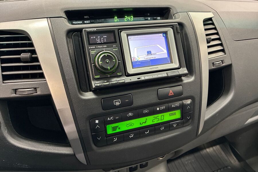 Toyota Hilux vaihtoauto