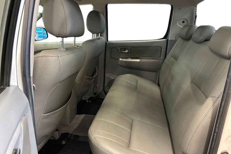 Toyota Hilux vaihtoauto