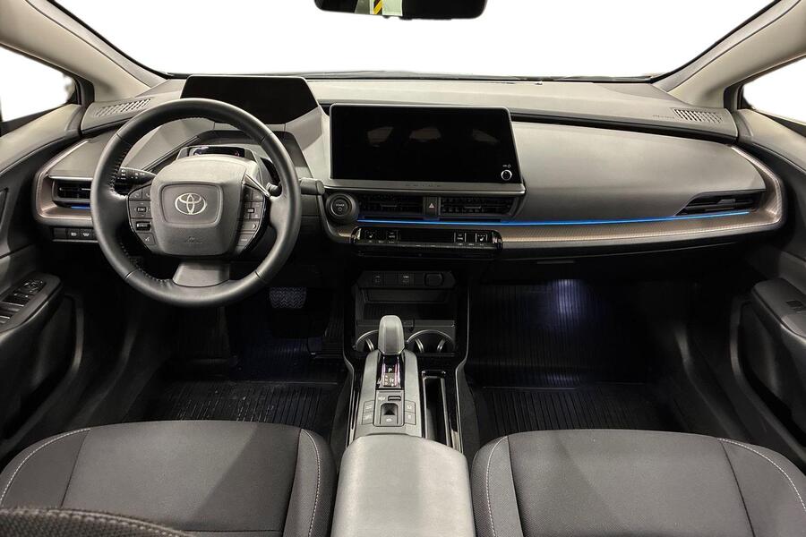 Toyota Prius Plug-in vaihtoauto