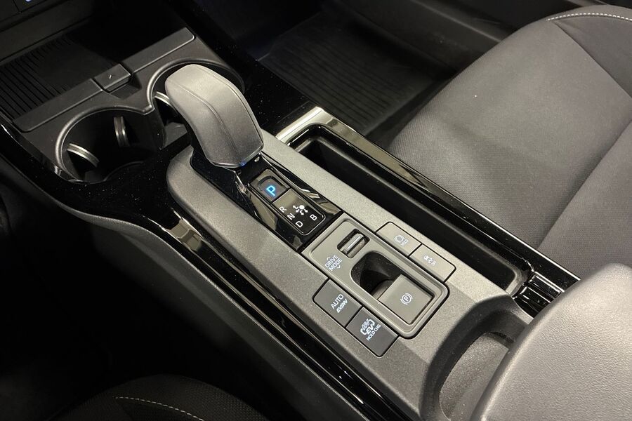 Toyota Prius Plug-in vaihtoauto