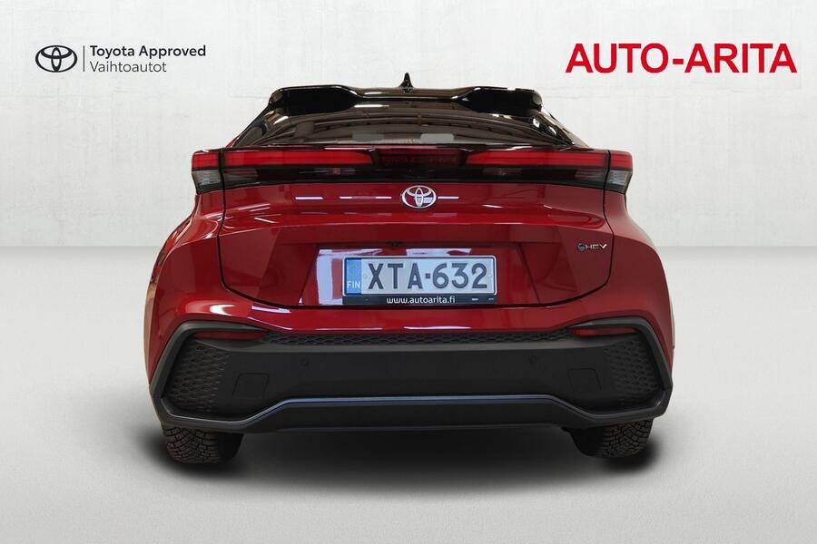 Toyota C-HR vaihtoauto