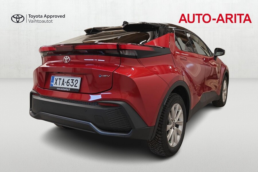 Toyota C-HR vaihtoauto