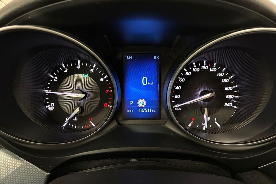 Toyota Avensis vaihtoauto