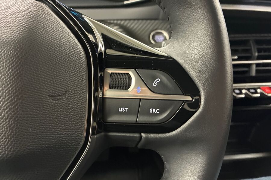 Peugeot e-208 vaihtoauto