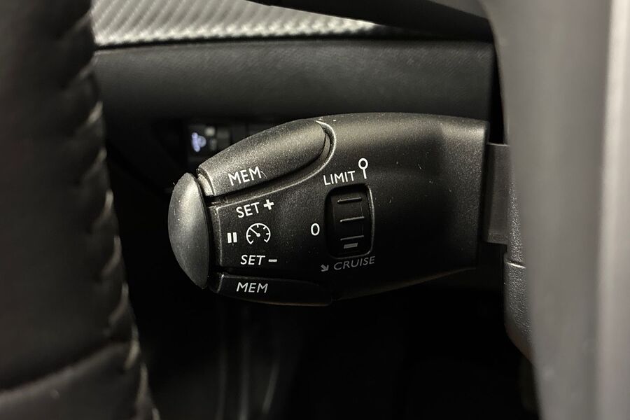 Peugeot e-208 vaihtoauto