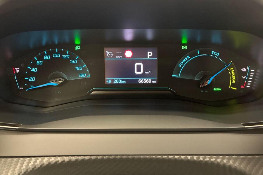 Peugeot e-208 vaihtoauto