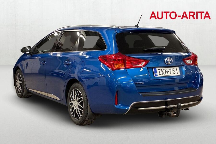 Toyota Auris vaihtoauto