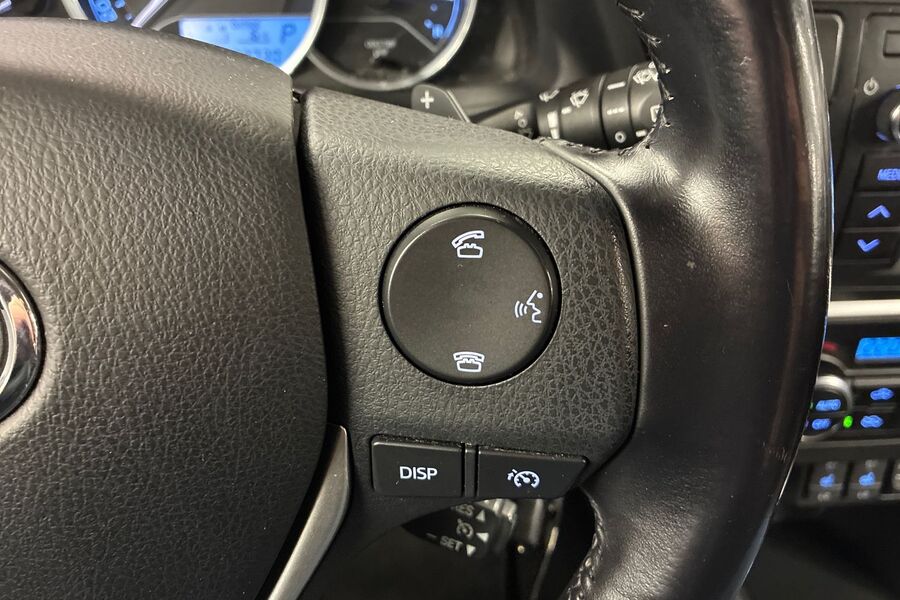 Toyota Auris vaihtoauto