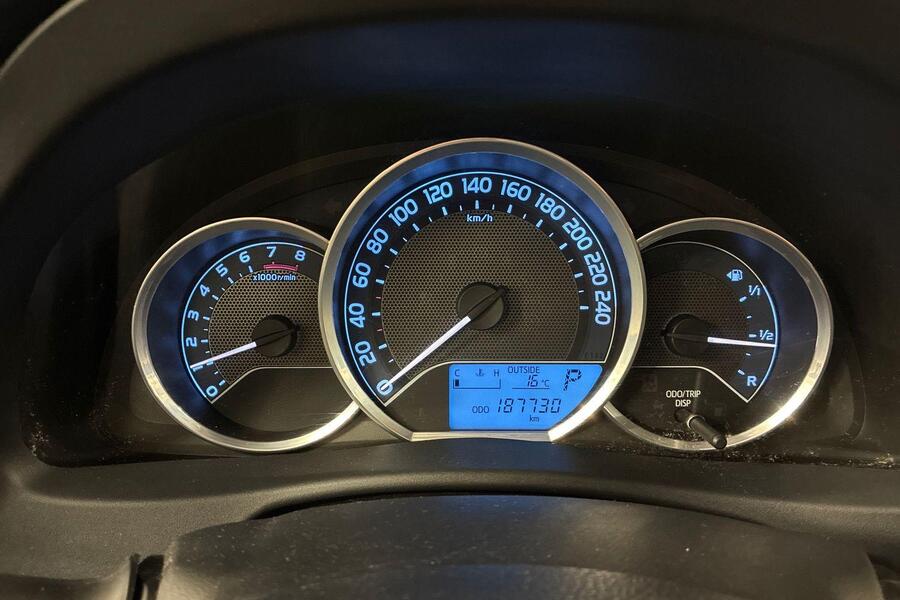 Toyota Auris vaihtoauto