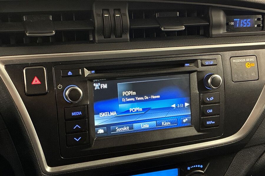 Toyota Auris vaihtoauto