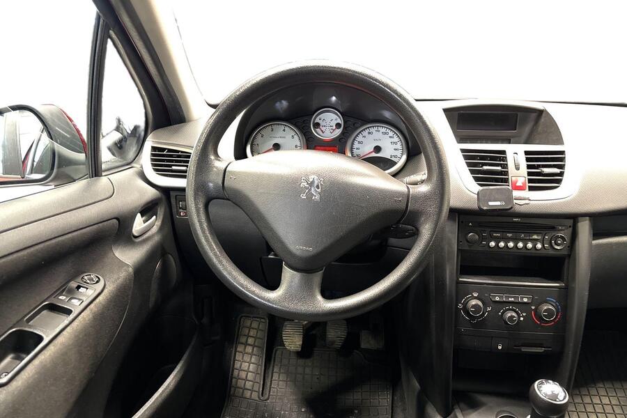 Peugeot 207 vaihtoauto
