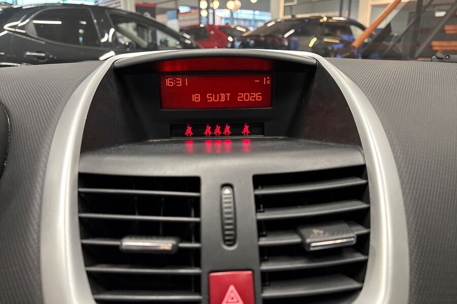 Peugeot 207 vaihtoauto