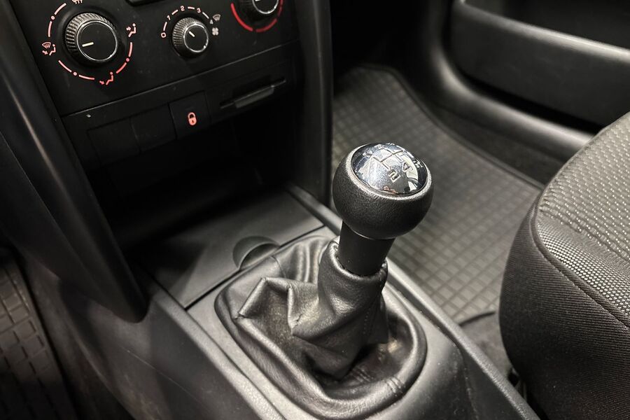 Peugeot 207 vaihtoauto