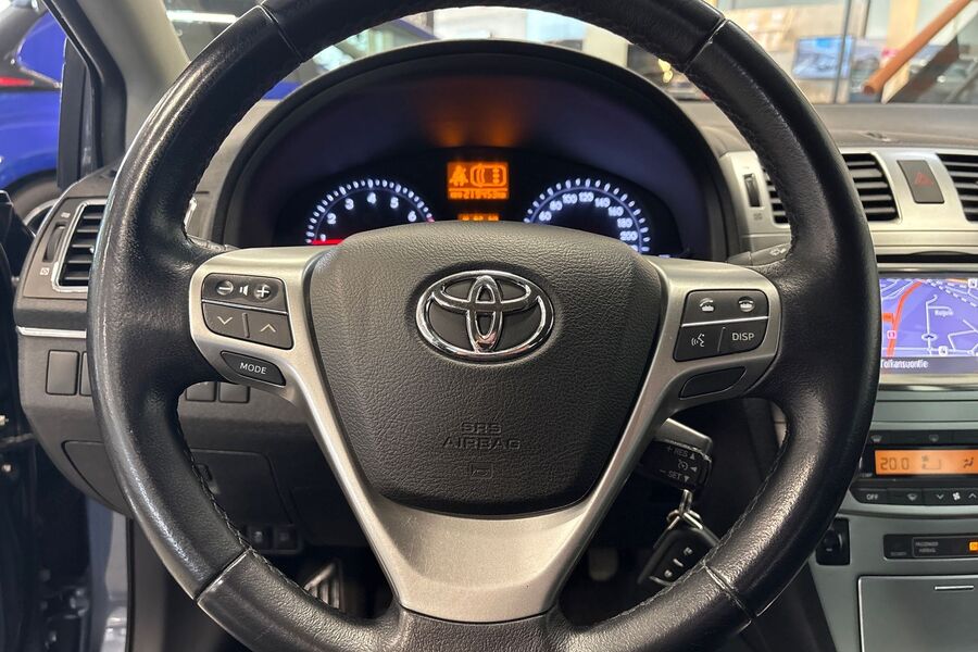 Toyota Avensis vaihtoauto