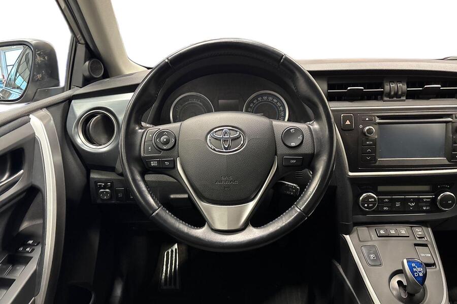 Toyota Auris vaihtoauto