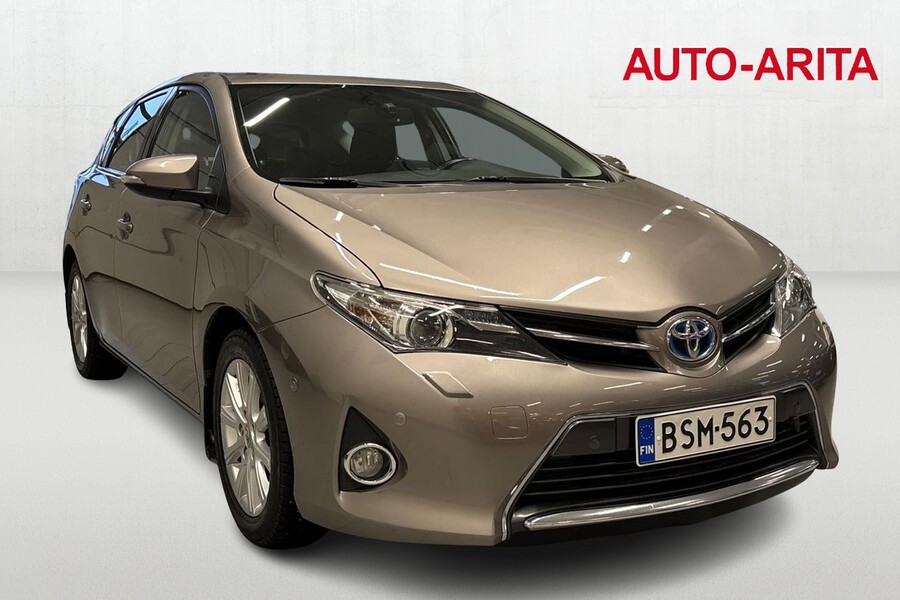 Toyota Auris vaihtoauto