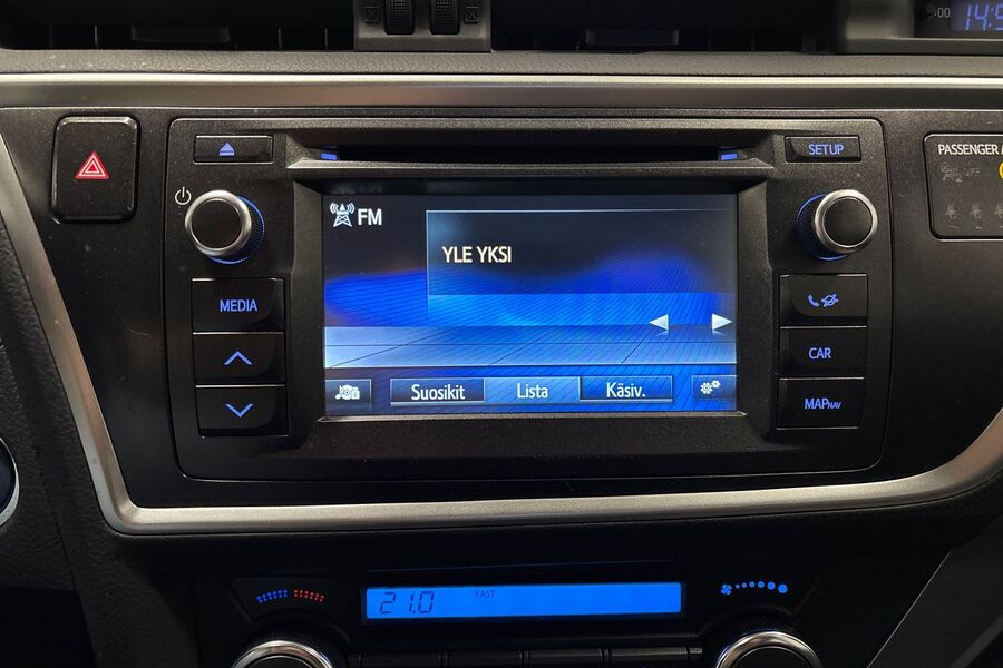 Toyota Auris vaihtoauto