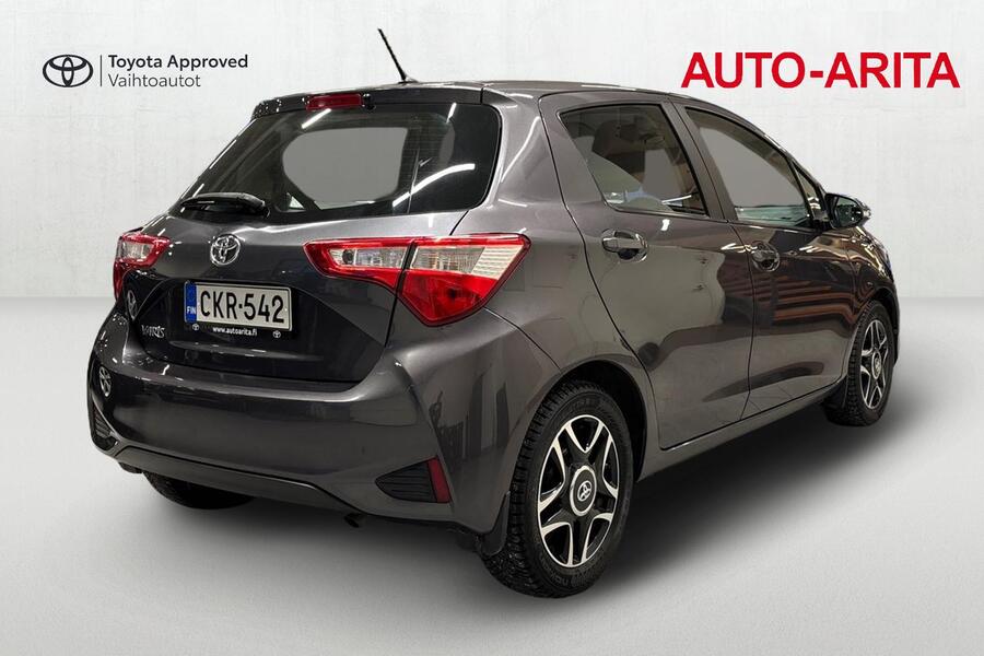 Toyota Yaris vaihtoauto