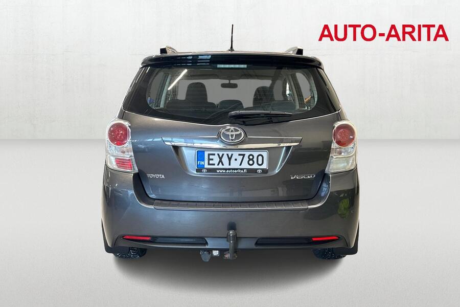 Toyota Verso vaihtoauto