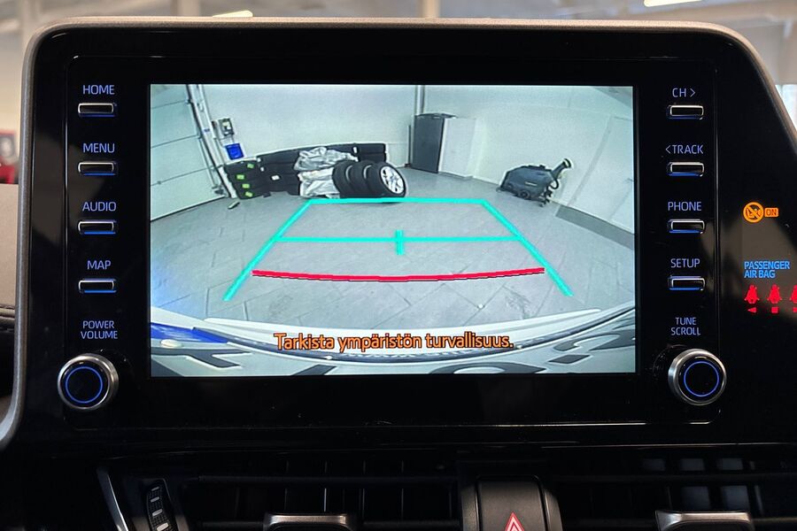 Toyota C-HR vaihtoauto