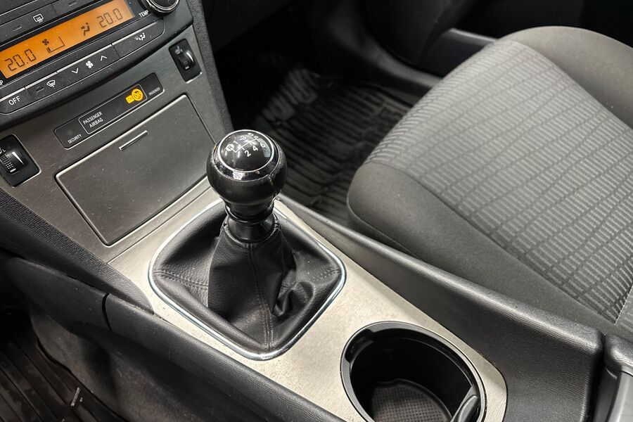 Toyota Avensis vaihtoauto