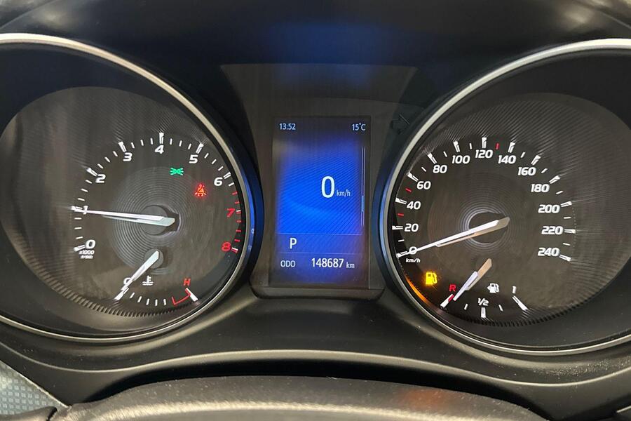 Toyota Avensis vaihtoauto