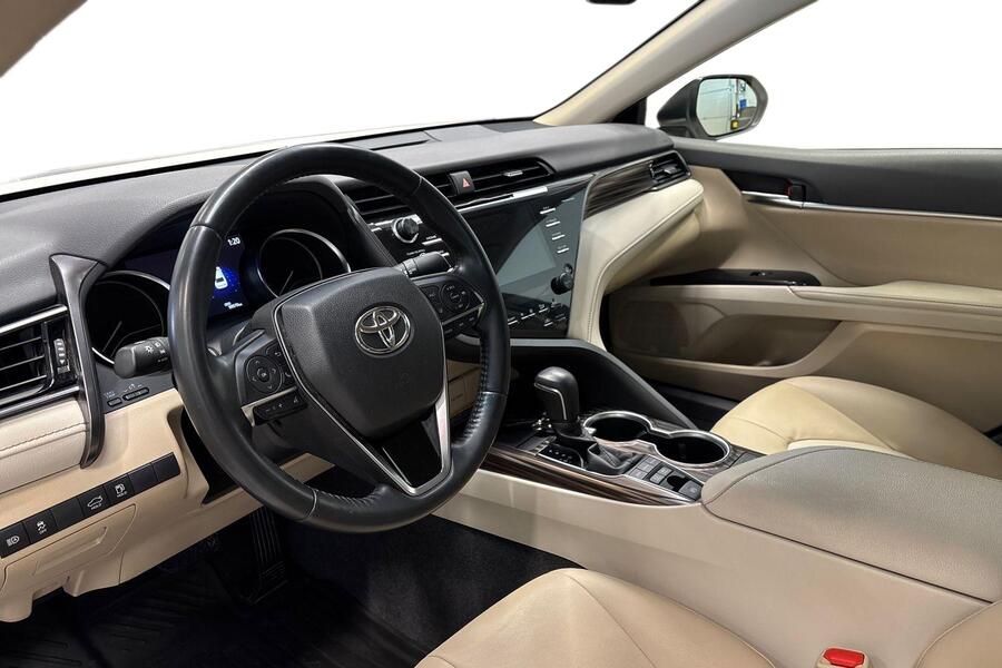 Toyota Camry vaihtoauto