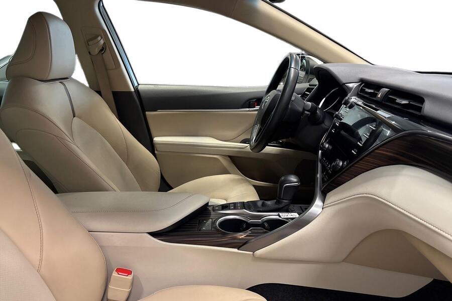 Toyota Camry vaihtoauto