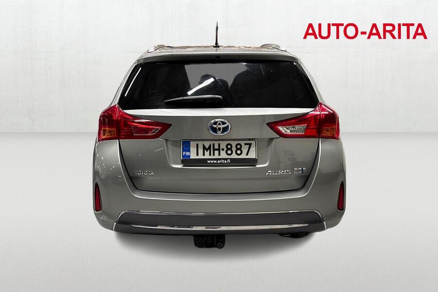 Toyota Auris vaihtoauto