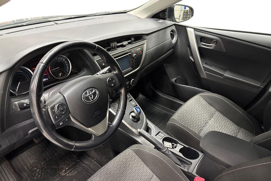 Toyota Auris vaihtoauto