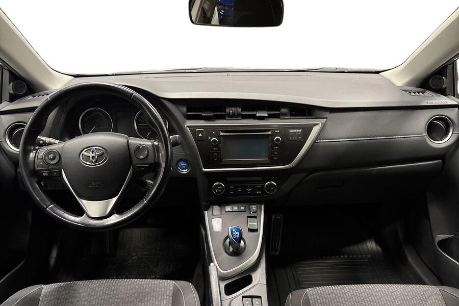 Toyota Auris vaihtoauto