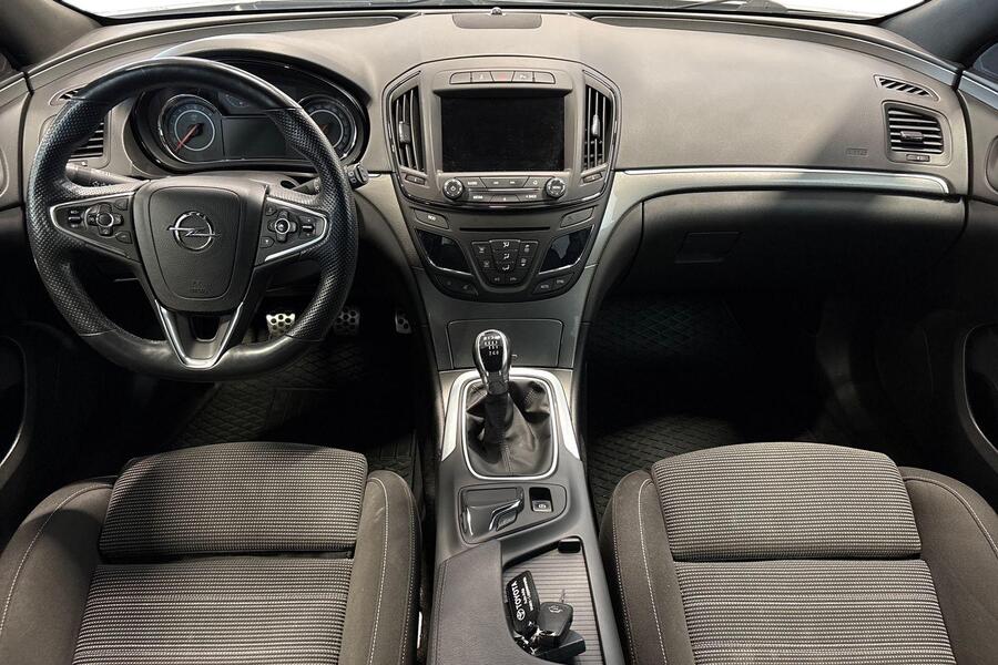 Opel Insignia vaihtoauto