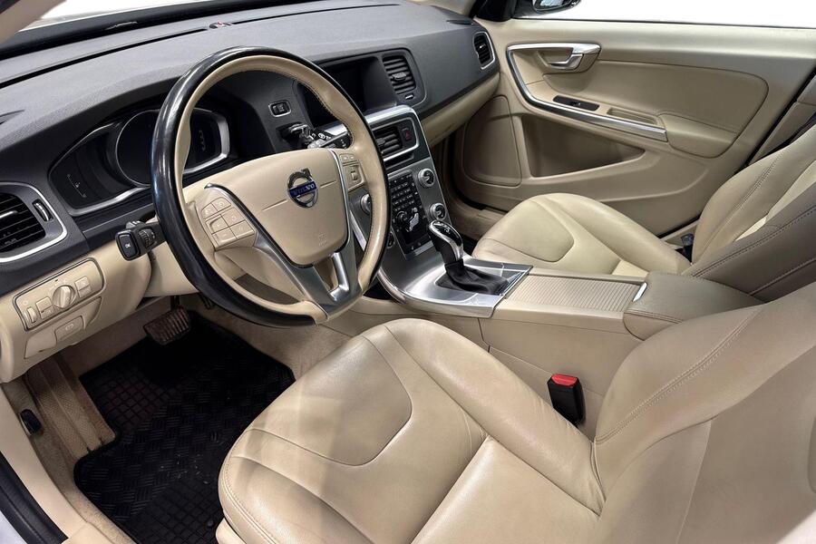 Volvo V60 Cross Country vaihtoauto