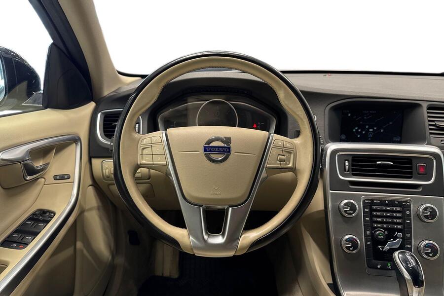 Volvo V60 Cross Country vaihtoauto