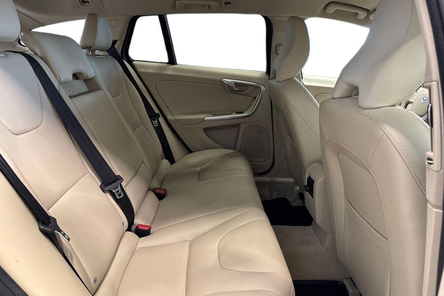 Volvo V60 Cross Country vaihtoauto