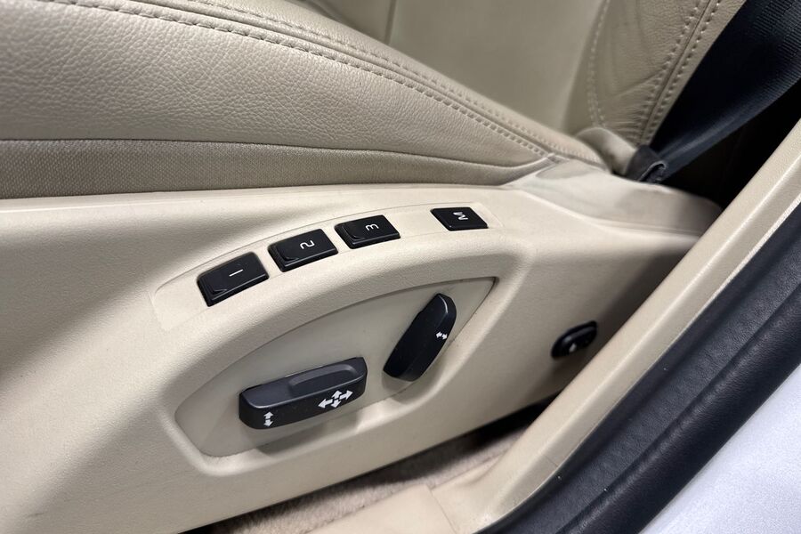 Volvo V60 Cross Country vaihtoauto