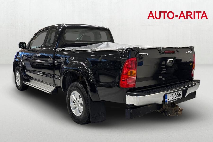 Toyota Hilux vaihtoauto