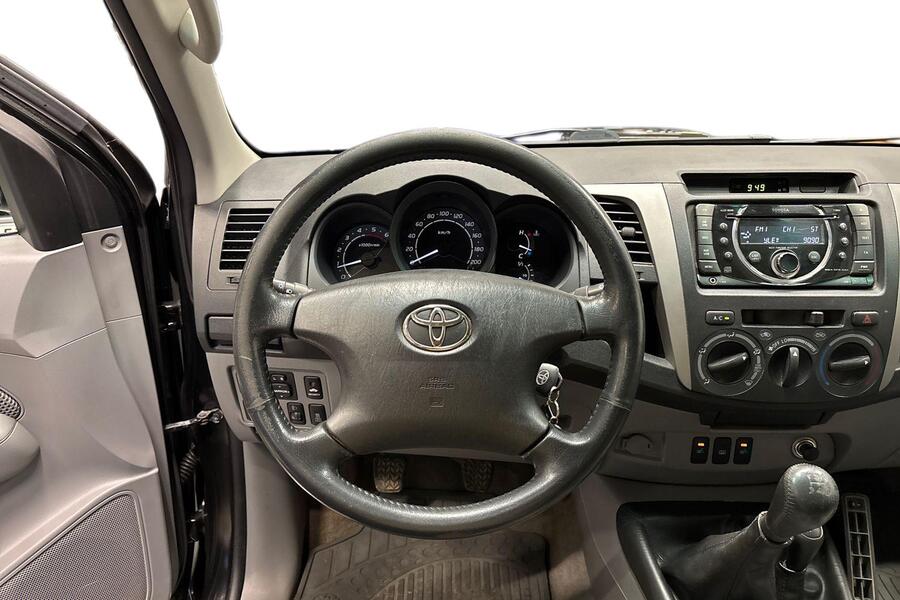 Toyota Hilux vaihtoauto